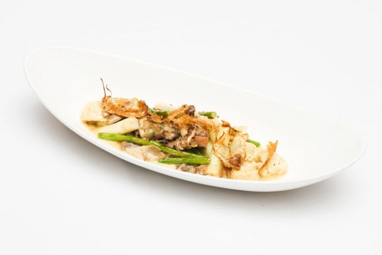 one if by land two if by sea new york ny food 7 768x512