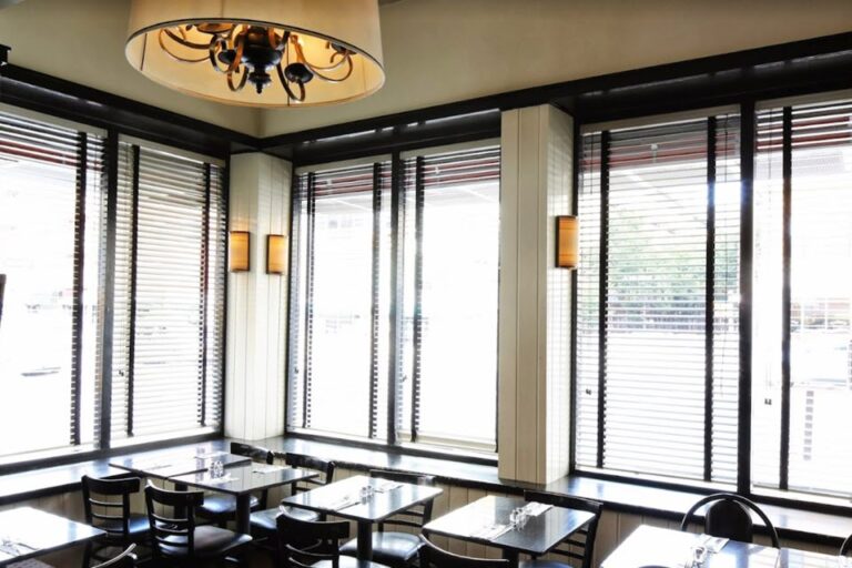 melbas new york ny interior x 768x512