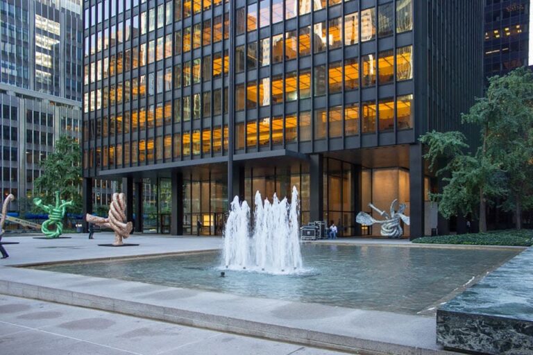 the grill new york exterior 1 768x512