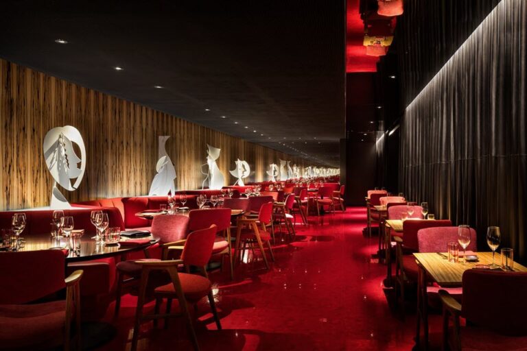 the lobster club new york ny interior 4 768x512