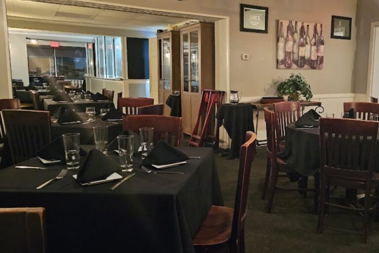 louies by chef jason robbinsonville nj interior 1 768x512