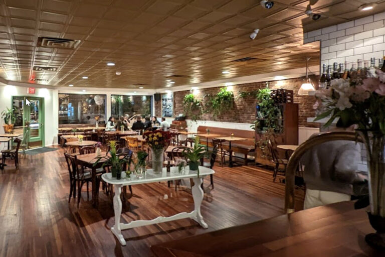 burkes tavern newark nj interior 1 768x512
