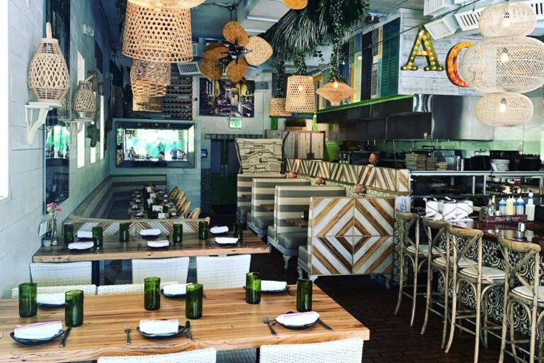 avocado grill west palm beach fl interior 8 768x512