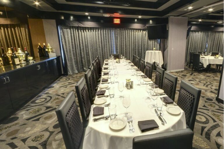 mortons the steakhouse west palm beach fl interior 8 768x512