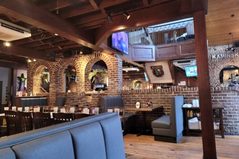 tbonz gill and grill charleston sc interior 5 768x512