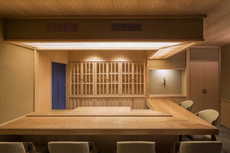 sushi noz upper east side new york ny interior 3 768x512