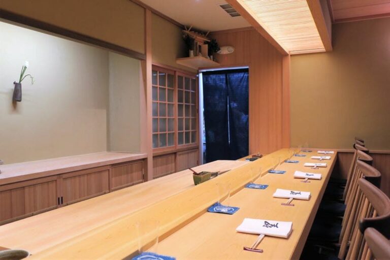 sushi noz upper east side new york ny interior 4 768x512