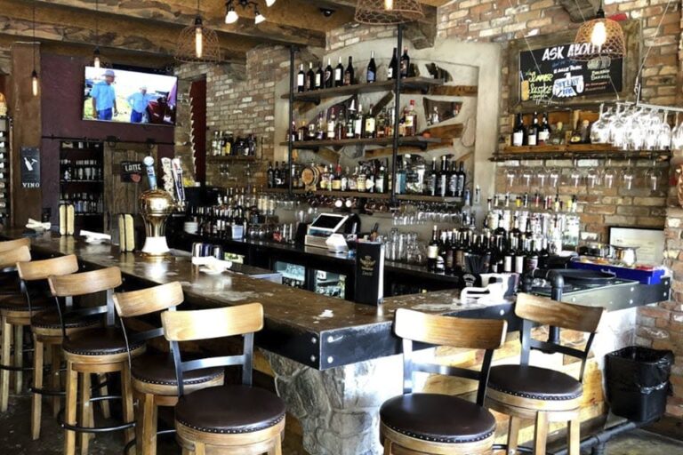 zesti restaurant hartland wi interior 3 768x512