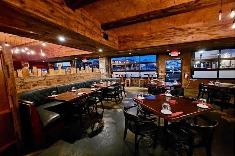 zesti restaurant hartland wi interior 8 768x512