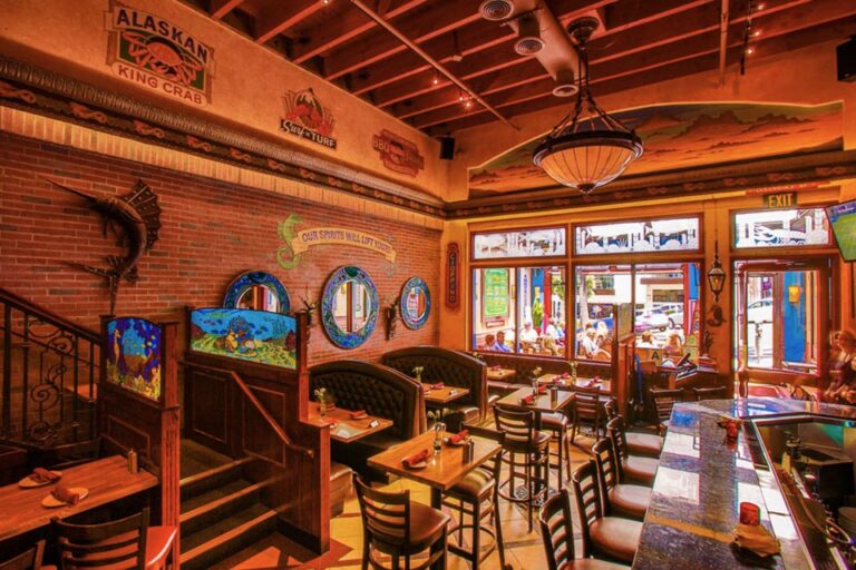 rockn fish restaurant manhattan beach ca interior 4 768x512