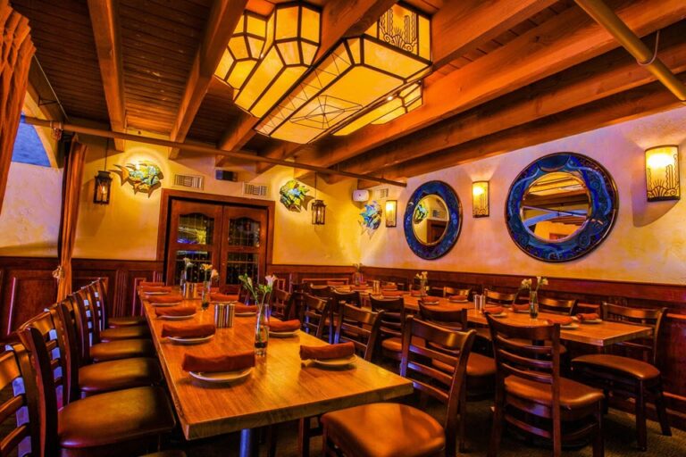 rockn fish restaurant manhattan beach ca interior 6 768x512