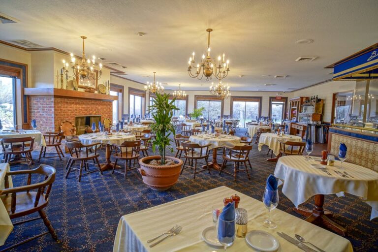 billy crews dining room santa teresa nm interior 2 768x512