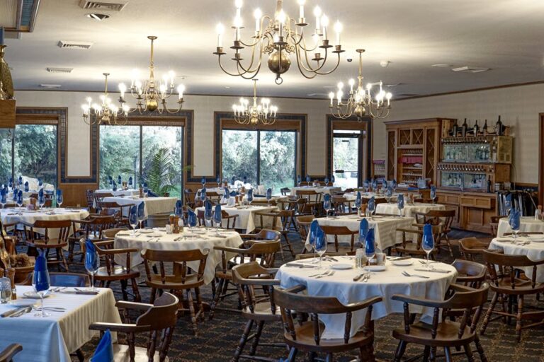 billy crews dining room santa teresa nm interior 3 768x512