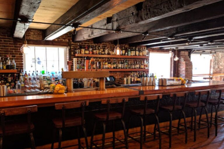 central provisions portland me interior 6 768x512