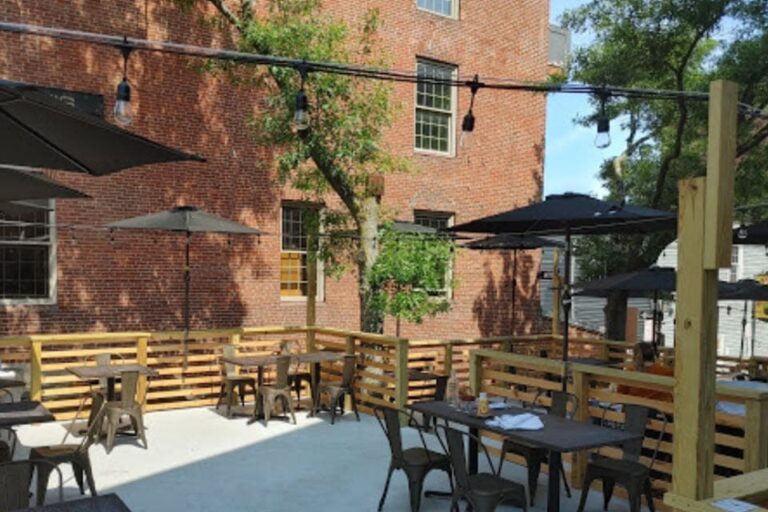 central provisions portland me outside 1 768x512