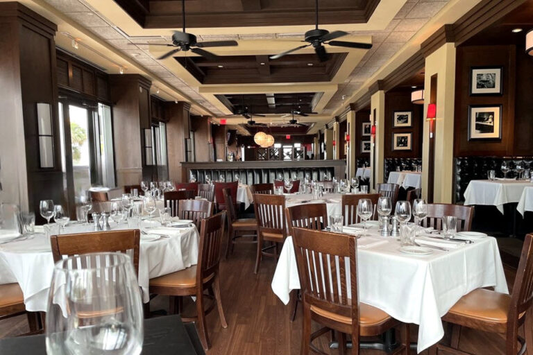 hyde park prime steakhouse daytona beach fl interior 1 768x512