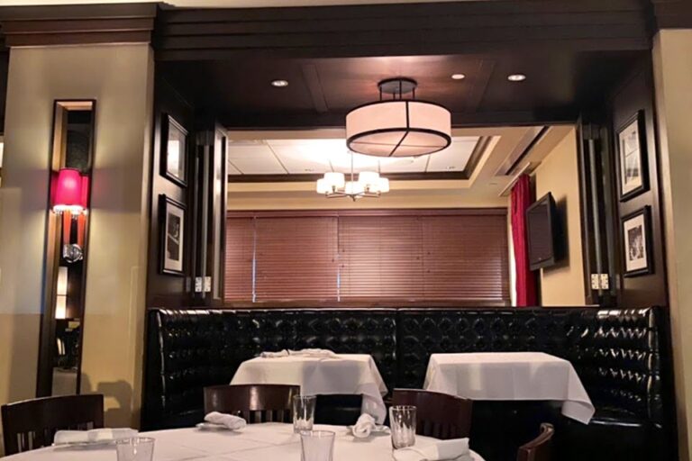 hyde park prime steakhouse daytona beach fl interior 6 768x512