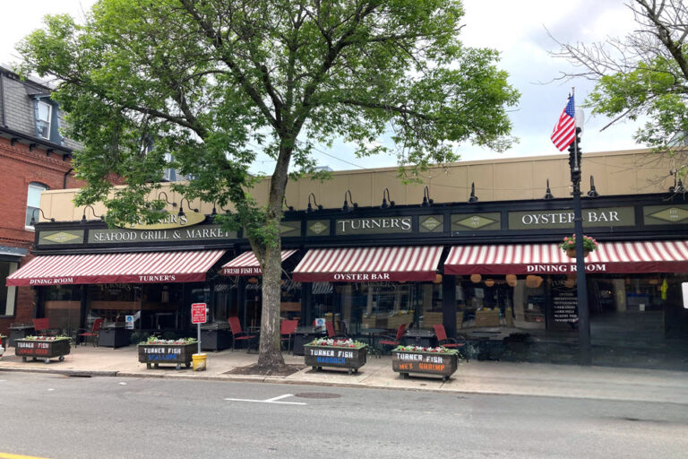 turners seafood grill and market melrose ma exterior 1 1 768x512