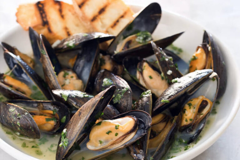 turners seafood grill and market melrose ma food 1 1 768x512