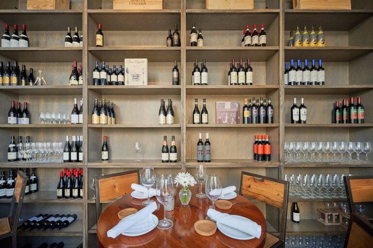 bacchus wine bistro st petersburg fl interior 3 768x512