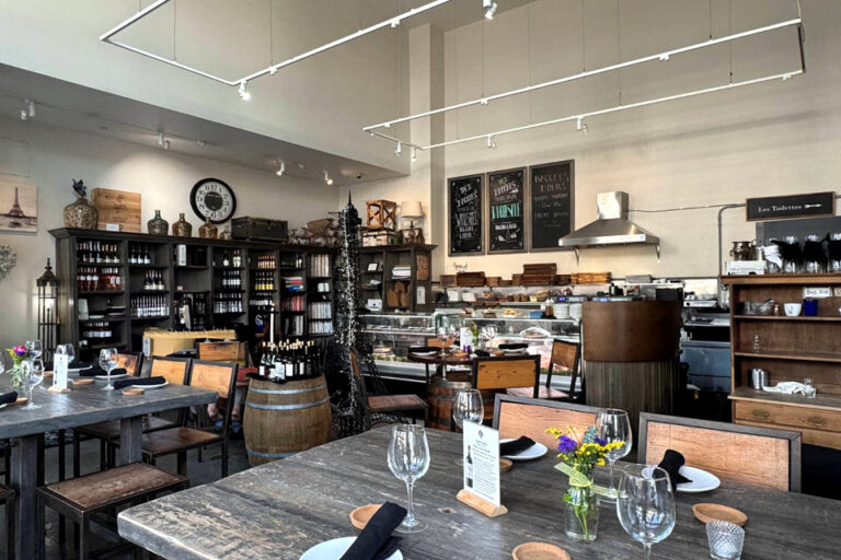 bacchus wine bistro st petersburg fl interior 9 768x512