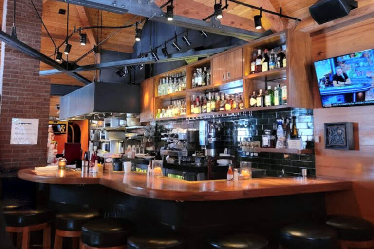 the white house tavern aspen co interior 3 768x512