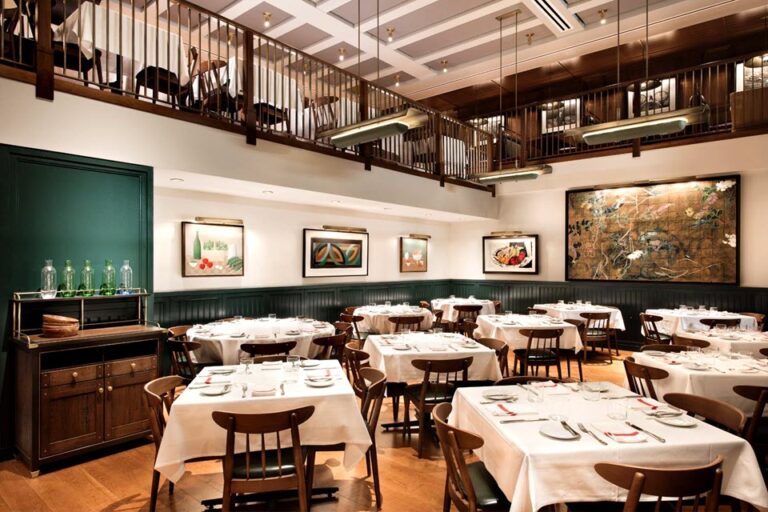 union square cafe new york ny interior 1 768x512