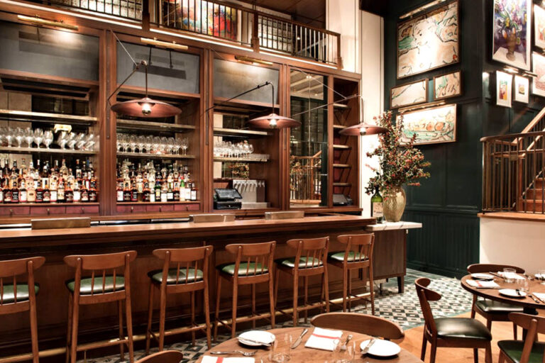 union square cafe new york ny interior 3 768x512