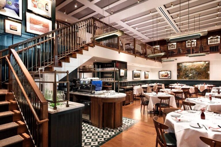 union square cafe new york ny interior 4 768x512