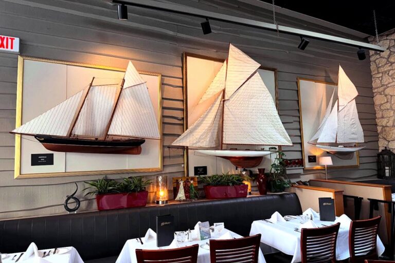 bob heilmans beachcomber restaurant clearwater beach fl interior 6 768x512