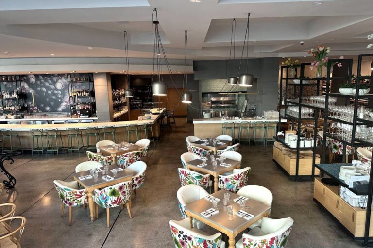 cucina urbana san diego ca interior 1 768x512