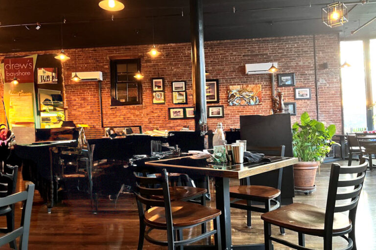 drews bayshore bistro keyport nj interior 3 768x512