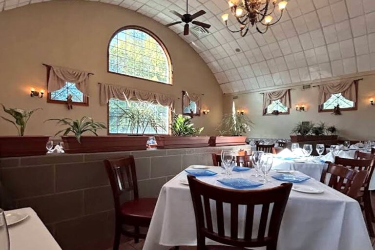 francescos restaurant woodland park nj interior 8 768x512