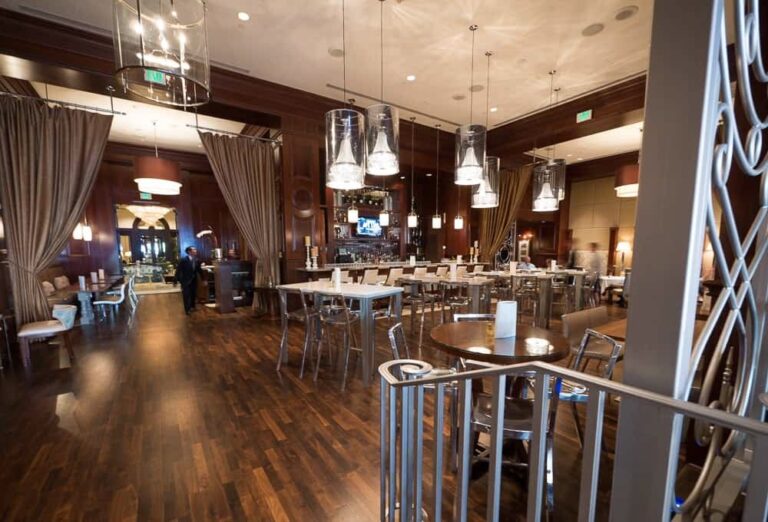 grant grill san diego ca interior 2 768x522