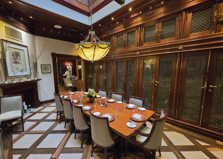 grant grill san diego ca interior 8 768x548