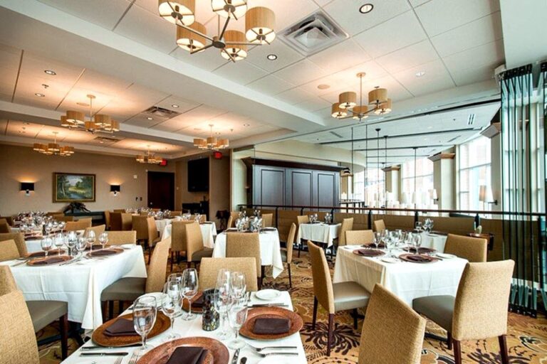 halls chophouse greenville sc interior 5 768x512