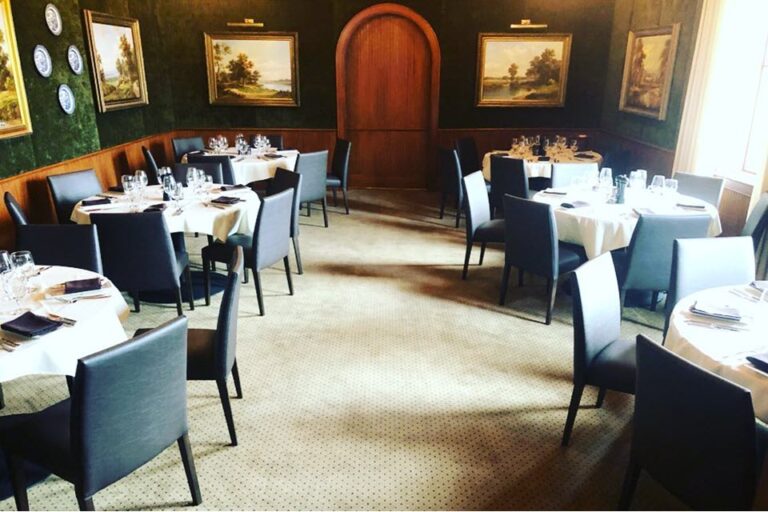 halls chophouse summerville sc interior 8 768x512