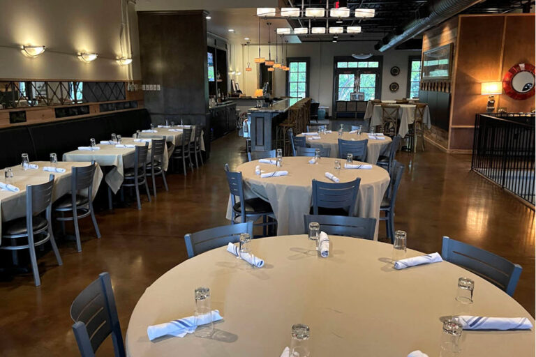 park avenue oyster bar and grill aiken sc interior 11 768x512