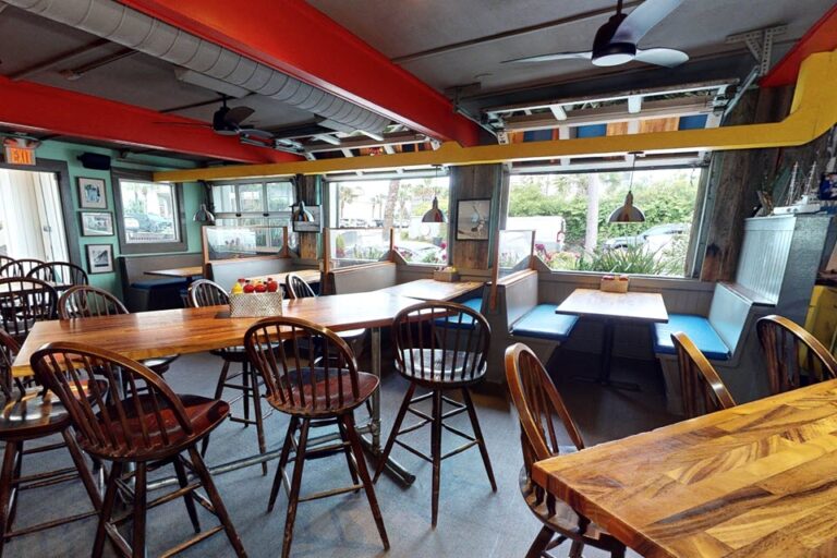 ritas seaside grille folly beach sc interior 4 768x512