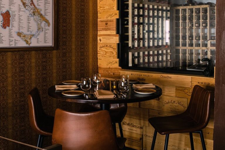 via emilia ristorante mystic ct interior 3 768x512