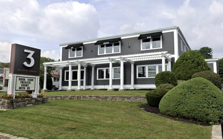 3 restaurant franklin ma exterior 1 768x477