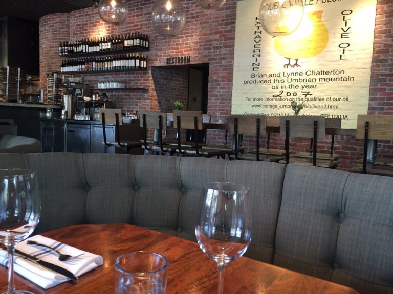 north italia denver co cherry creek dinner interior 3 768x576