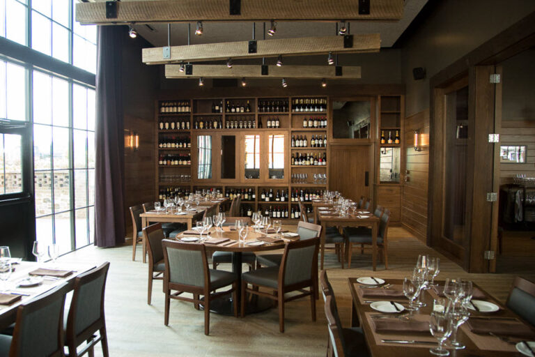 oak steakhouse alpharetta ga interior 10 768x512