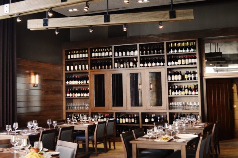oak steakhouse alpharetta ga interior 5 768x512