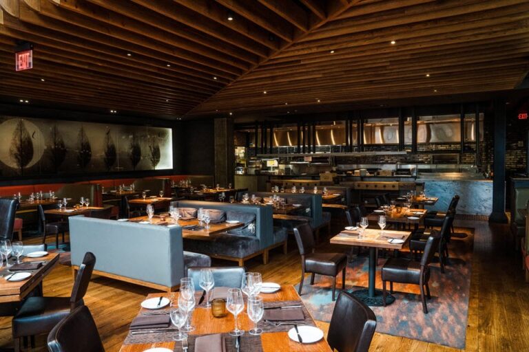 oak steakhouse nashville tn interior 6 768x512