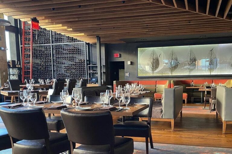 oak steakhouse nashville tn interior 7 768x512