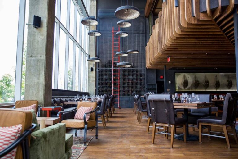 oak steakhouse nashville tn interior 9 768x512
