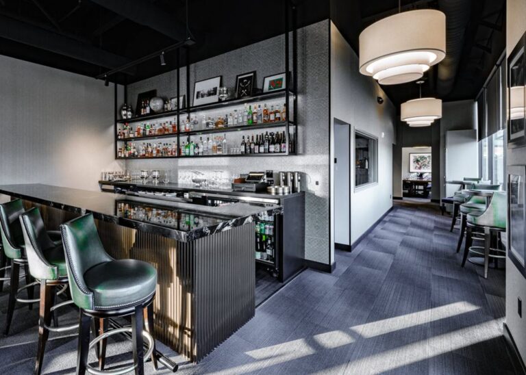 table 128 bistro and bar des moines ia interior 10 768x548