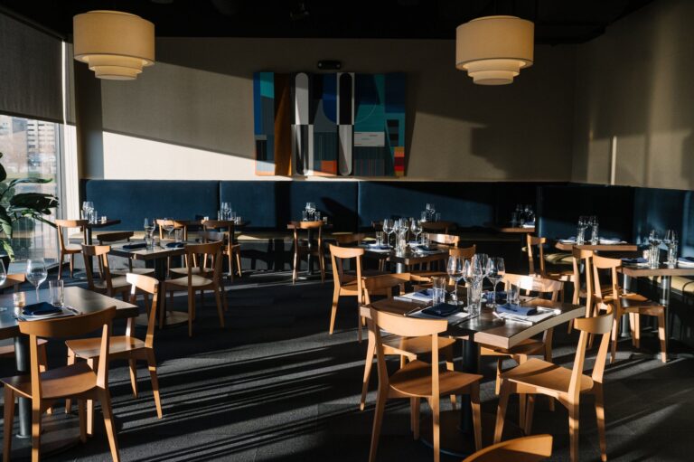 table 128 bistro and bar des moines ia interior 2 768x511