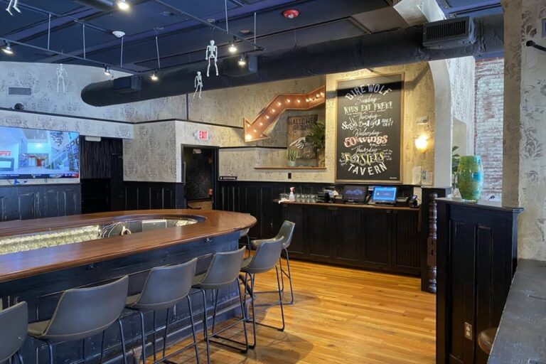 dire wolf tavern salem ma interior 2 768x512